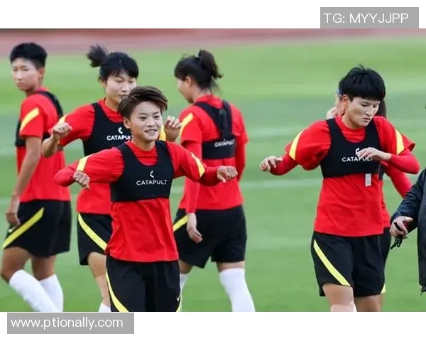 中国男足挑战巴西女足展现足球魅力与性别平等的精彩对决